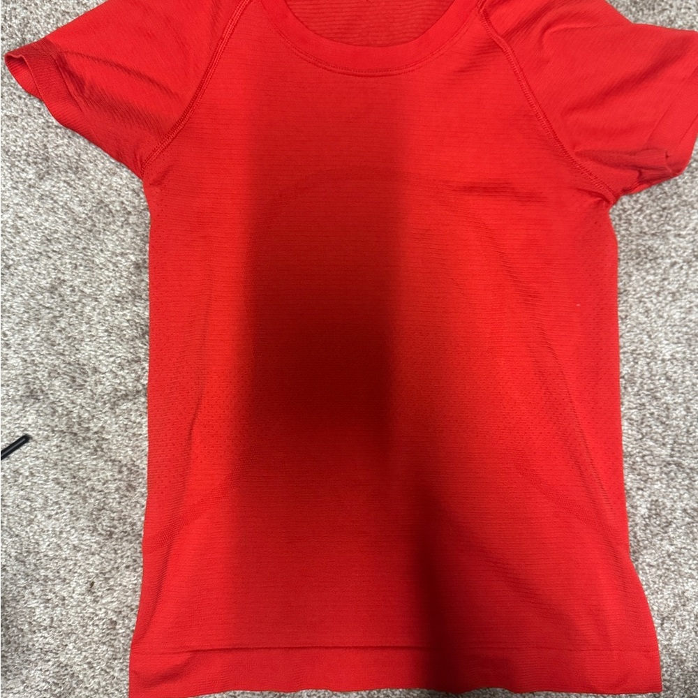 lululemon athletica Bold Red Short Sleeve Top